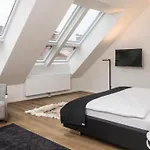 Blackhome I Contactless Check-in 4* グラーツ