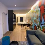アパートホテル Blackhome I Contactless Check-in 4*