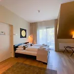 Blackhome I Contactless Check-in 4* グラーツ