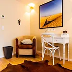 アパートホテル Blackhome I Contactless Check-in 4*