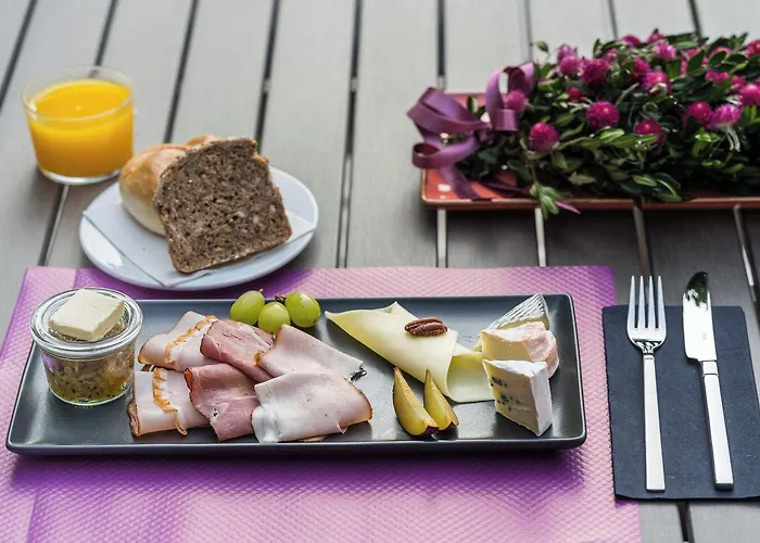 Aparthotel Blackhome I Contactless Check-in 4*