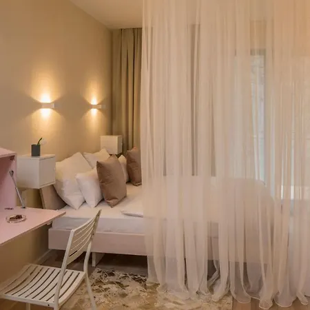 Blackhome I Contactless Check-in شقة فندقية 4*