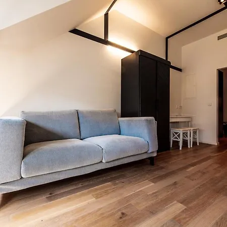 Blackhome I Contactless Check-in