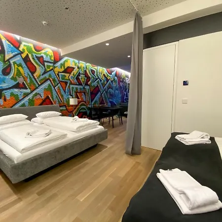 Blackhome I Contactless Check-in