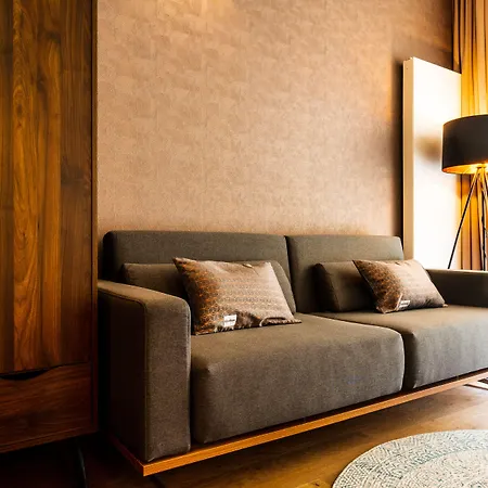 Blackhome I Contactless Check-in شقة فندقية 4*