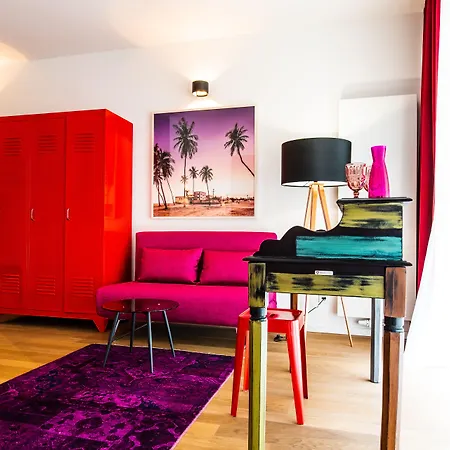 Blackhome I Contactless Check-in