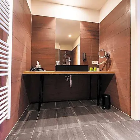 Blackhome I Contactless Check-in 4*
