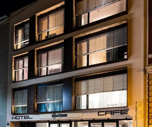 Aparthotel Blackhome I Contactless Check-in Graz