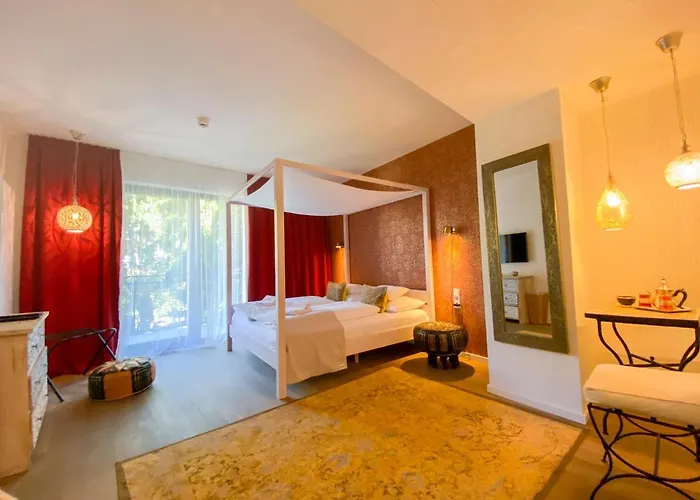 Blackhome I Contactless Check-in Aparthotel Graz